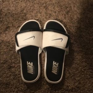 Nike slides